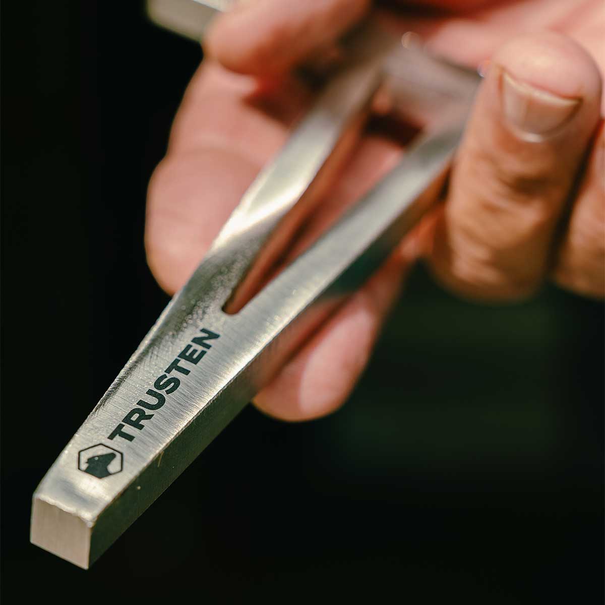Trusten Trough Wedger closeup